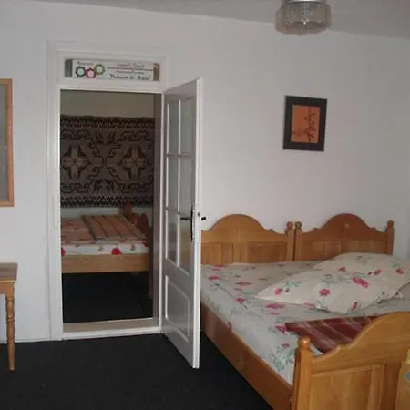 Padurea De Argint Farm stay *
